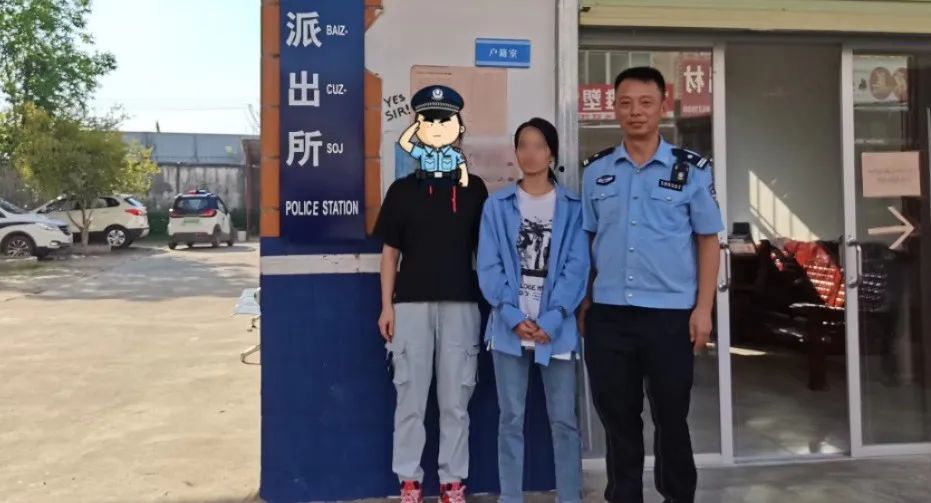 DƬ